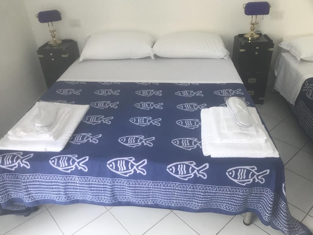 Cala Cavone Guest House Ponza Exterior photo